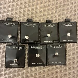 Lindenwold's Fine Jewelry Lot of 7 Simulated Diamond Fashion Stones